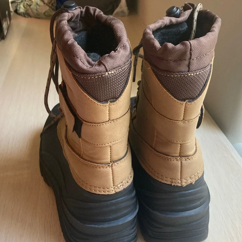 Weatherproof Carl 3M Thinsulate Boots Carmel Tan and Black Men's Snow Boots sz 8